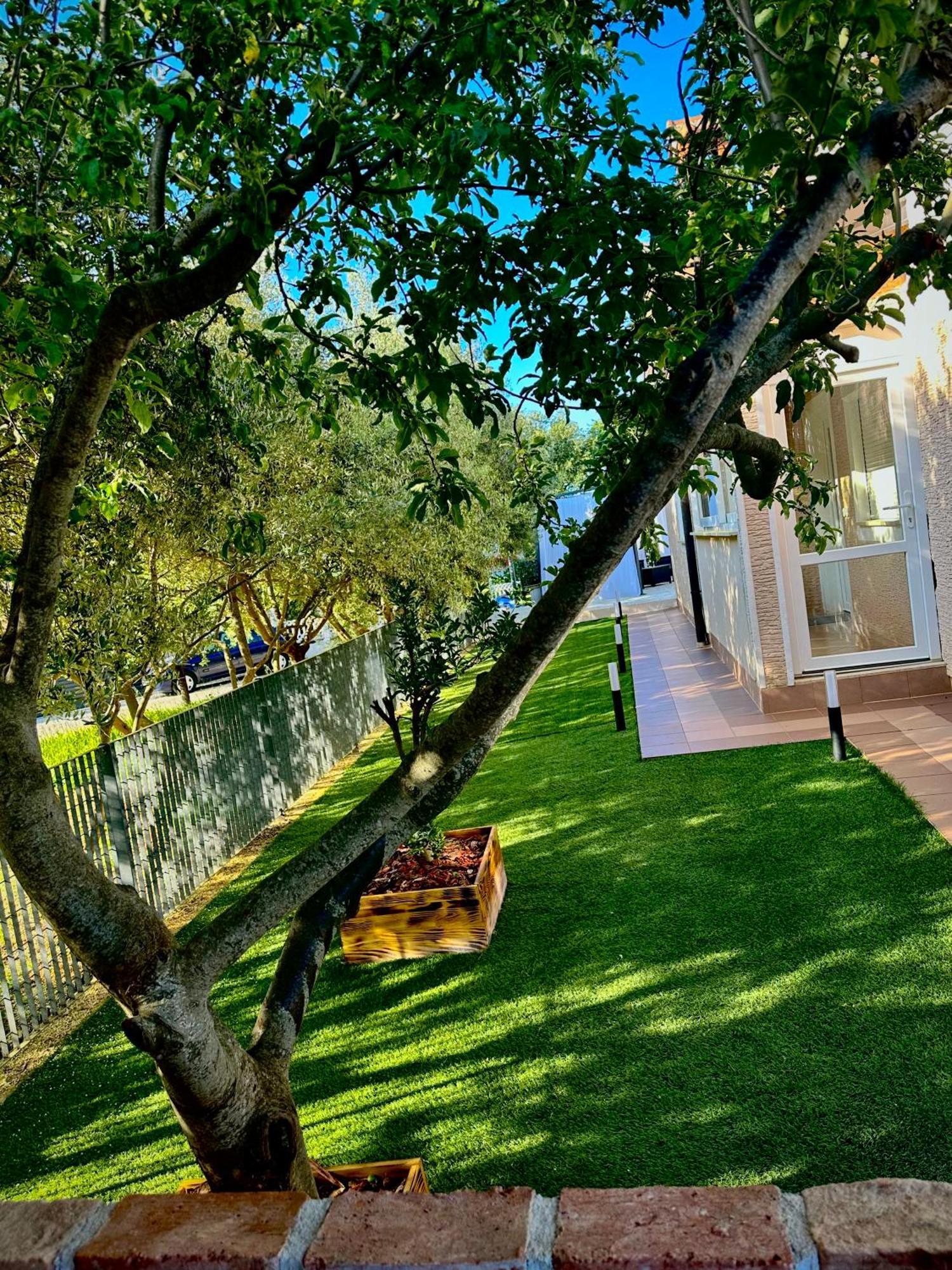 Sun&Sea Apartment โปเรช ภายนอก รูปภาพ